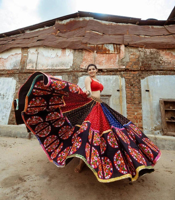  PRINTED LAHENGA CHOLI